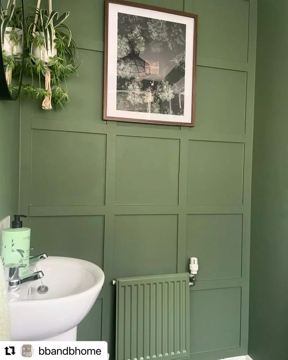 green bathroom panelling